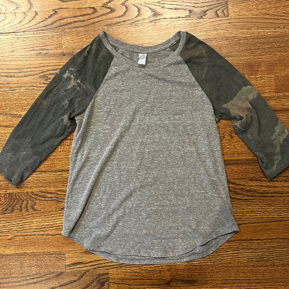 Alternative baseball Tee